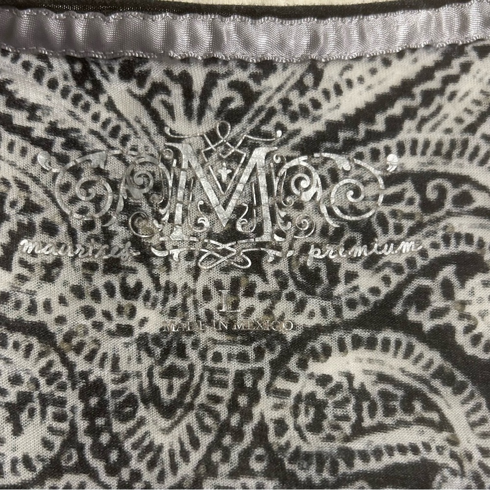 Elegant Black and Silver Women's Top - Picture 3 of 4